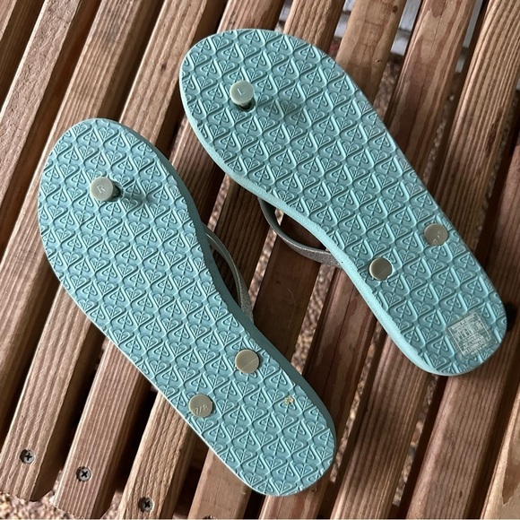 Roxy Women's Lumina Lite Turquoise Blue Silver Flip Flops Thongs 8 Sandals - Picture 4 of 8